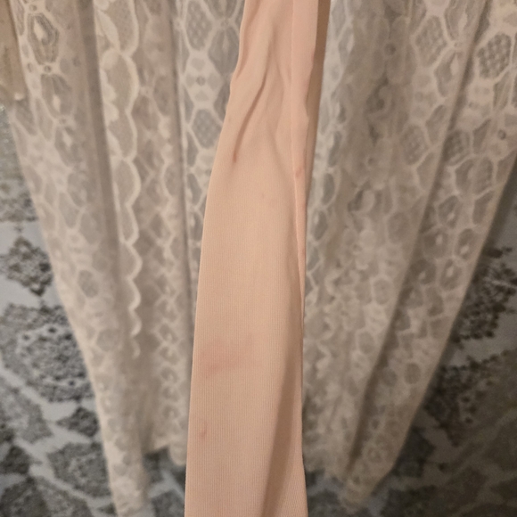 Lace Robe with Pink Bow - Picture 5 of 6